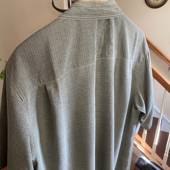 TOMMY BAHAMA Palm Tree Hawaiian Silk Button Up Green Khaki Shirt. Size L - Picture 6 of 15